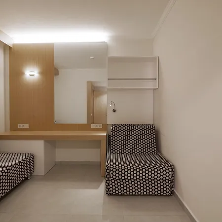 Aqi Pegasos World Hotel 4*