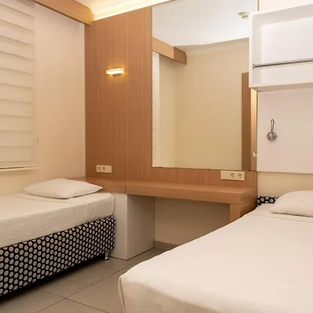 Aqi Pegasos World Otel 4*