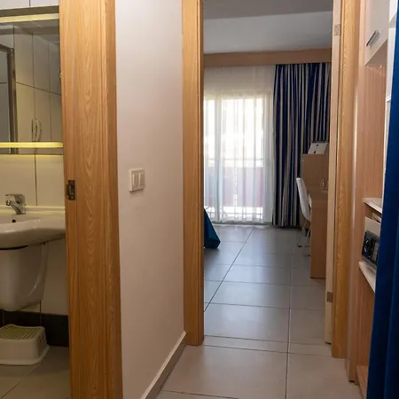 Aqi Pegasos World Otel