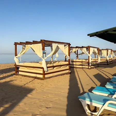 Aqi Pegasos World 4* Side