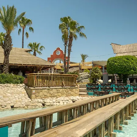 Aqi Pegasos World Hotel 4*