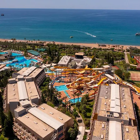 Otel Aqi Pegasos World 4*