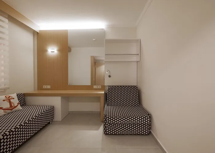 Aqi Pegasos World Hotel 4*