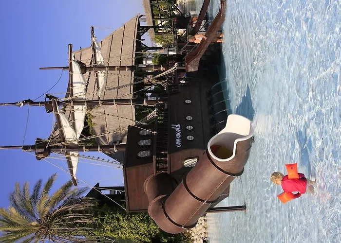 Hotel Aqi Pegasos World 4*