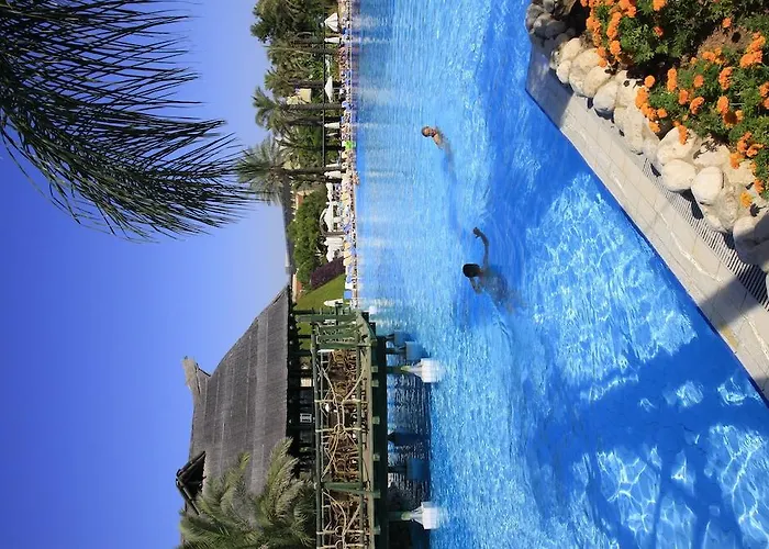 Aqi Pegasos World 4*