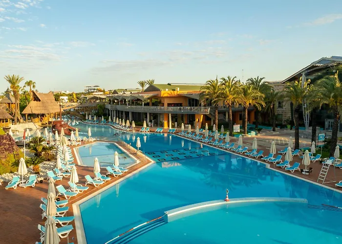 Aqi Pegasos World ホテル シダ