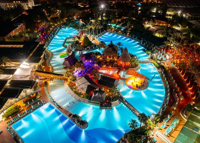 Aqi Pegasos World ホテル