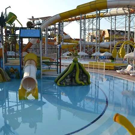 Aqi Pegasos World 酒店