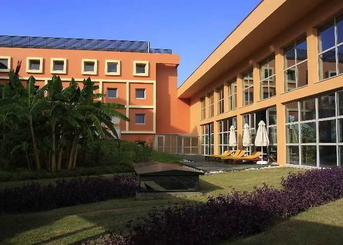 Aqi Pegasos World 4*