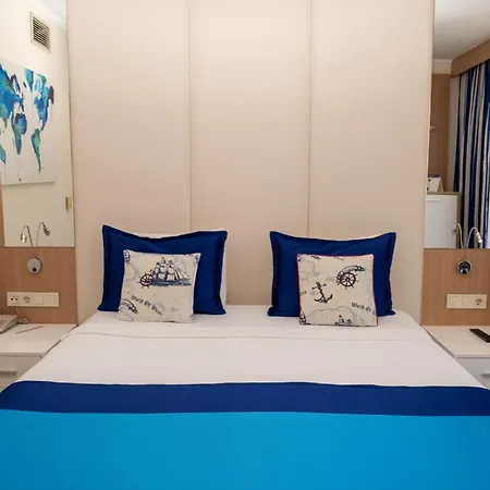 Aqi Pegasos World Side