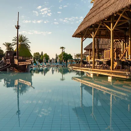 Aqi Pegasos World 4*