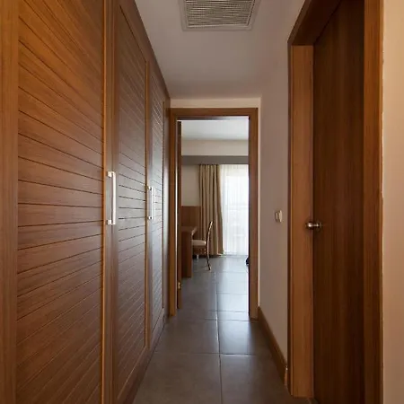 Aqi Pegasos World Hotel Side